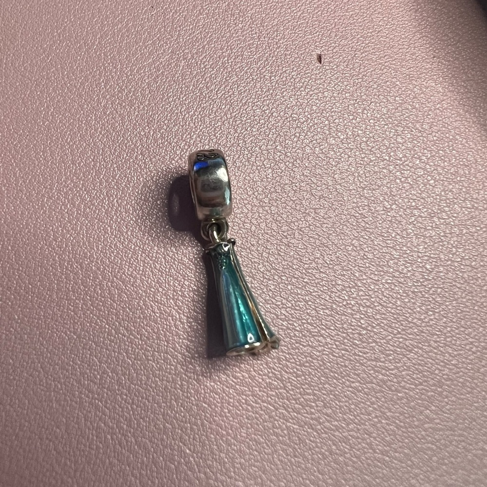 Pandora Elsa charm